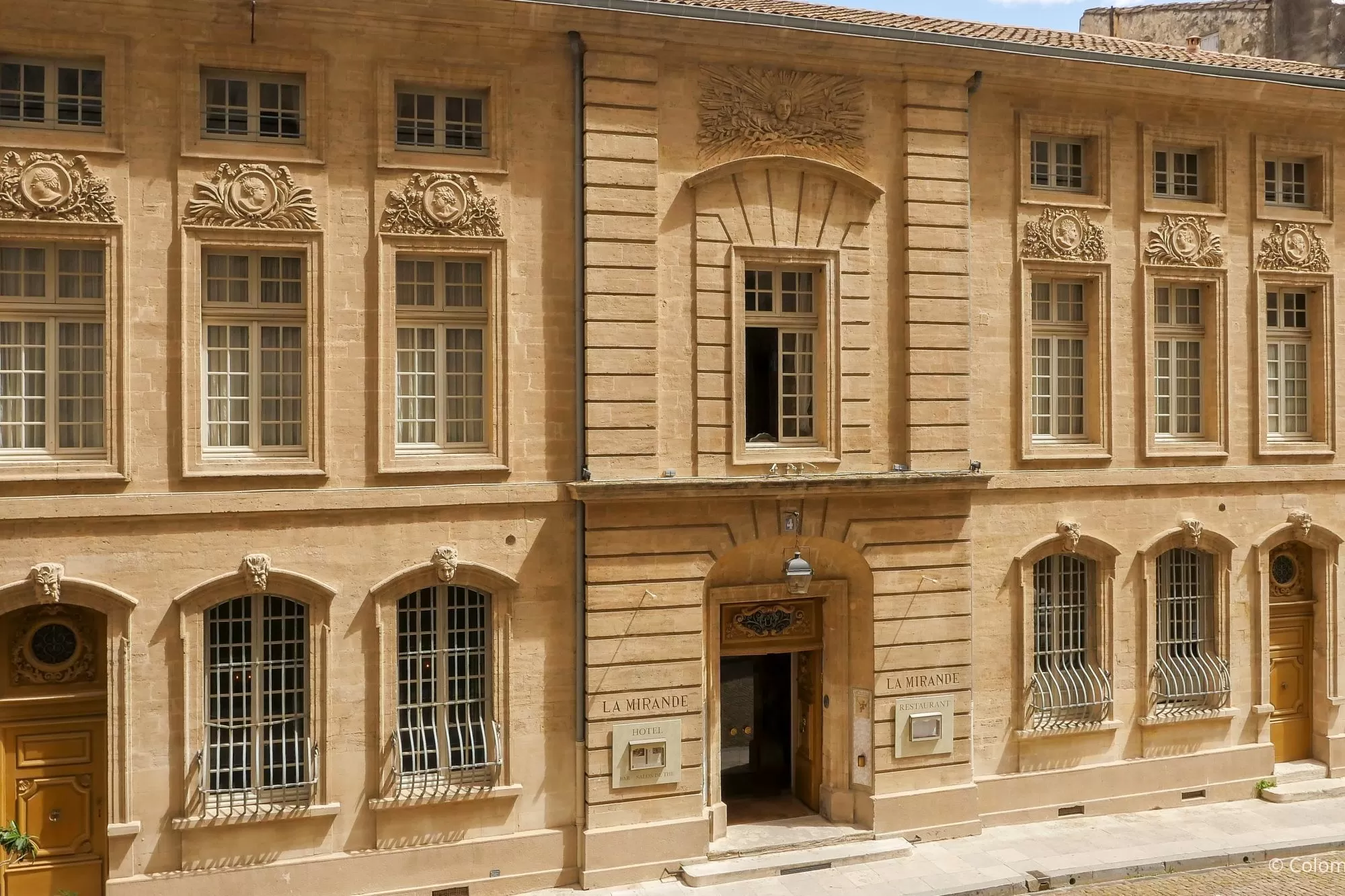 Hôtel luxe 5 étoiles Avignon Provence - Palais des Papes